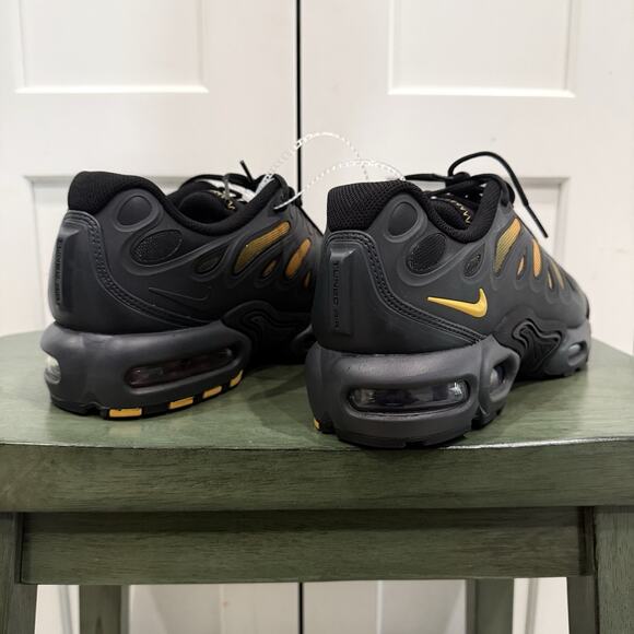New Nike Air Max Plus Drift Grade School "Batman" Black Size 6Y FV5921-003 - Picture 4 of 5